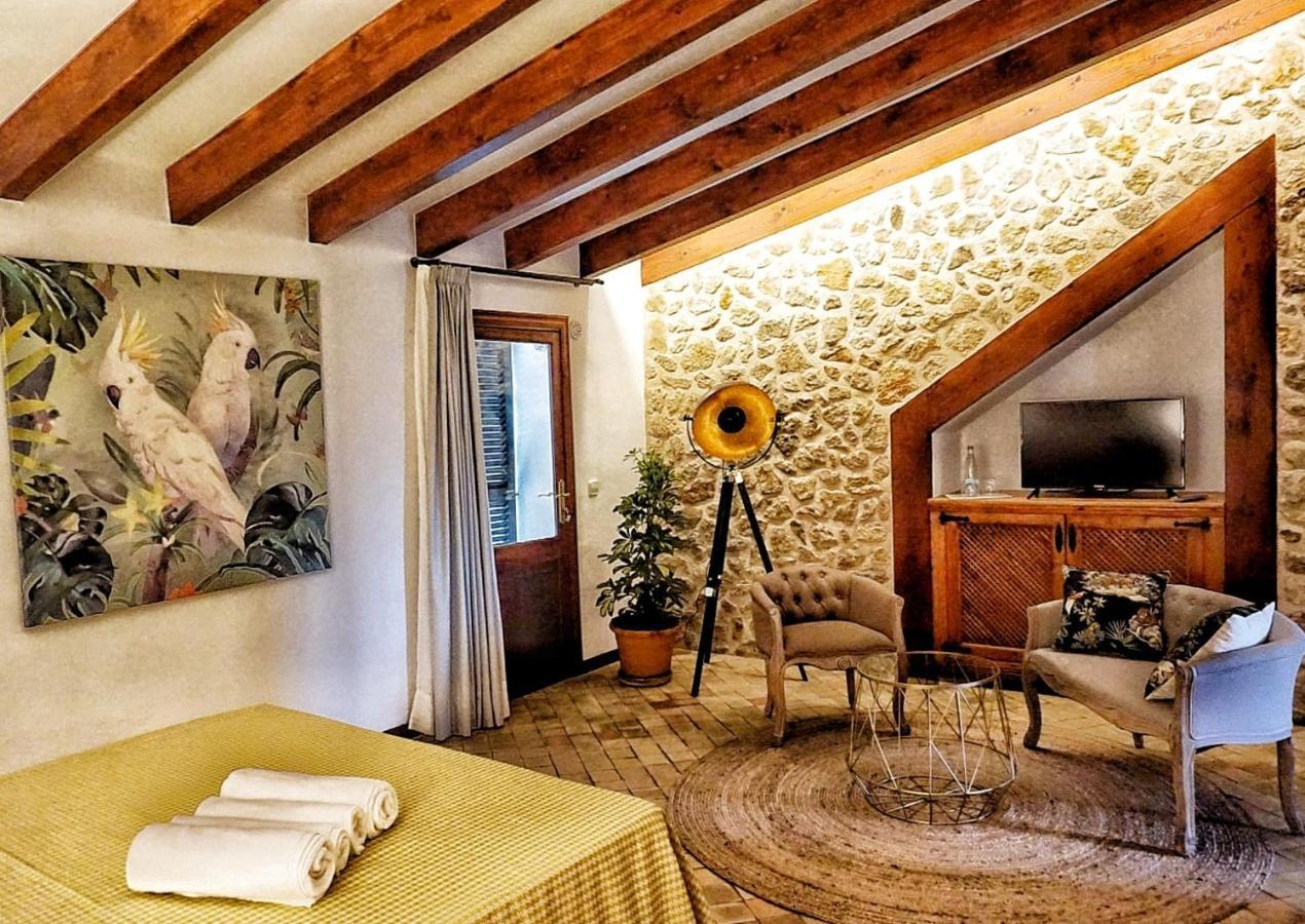 Petit - Turismo De Interior Caimari