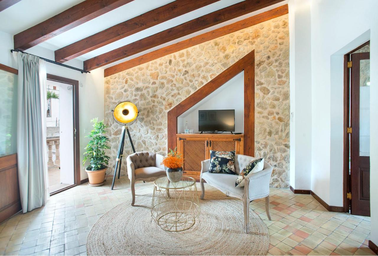 Petit - Turismo De Interior 2*
